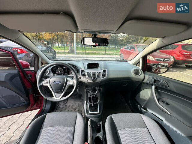 Форд Фиеста 2011 в Одессе на Automoto.ua Красный Форд Фиеста, объемом двигателя 1.4 л и пробегом 65 тыс. км за 7300 $, фото 39 на Automoto.ua