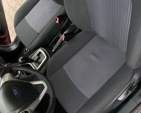 Красный Форд Фиеста, объемом двигателя 1.4 л и пробегом 65 тыс. км за 8300 $, фото 48 на Automoto.ua