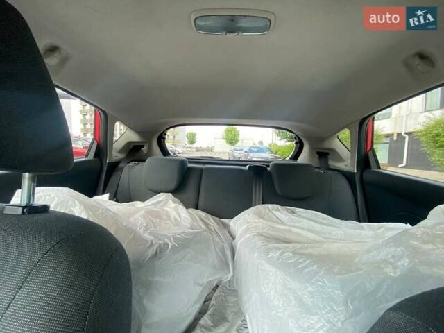 Красный Форд Фиеста, объемом двигателя 1.4 л и пробегом 132 тыс. км за 6830 $, фото 28 на Automoto.ua