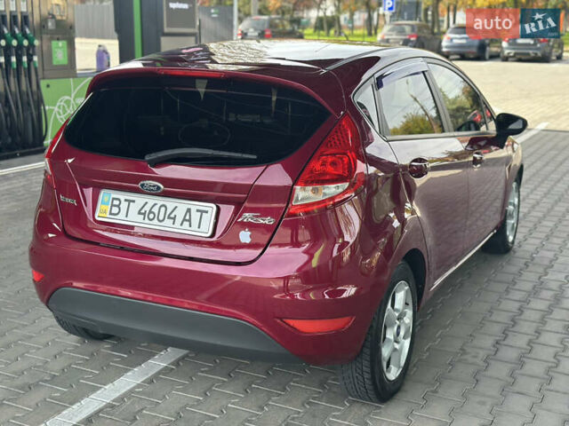 Форд Фиеста 2011 в Одессе на Automoto.ua Красный Форд Фиеста, объемом двигателя 1.4 л и пробегом 65 тыс. км за 7300 $, фото 14 на Automoto.ua