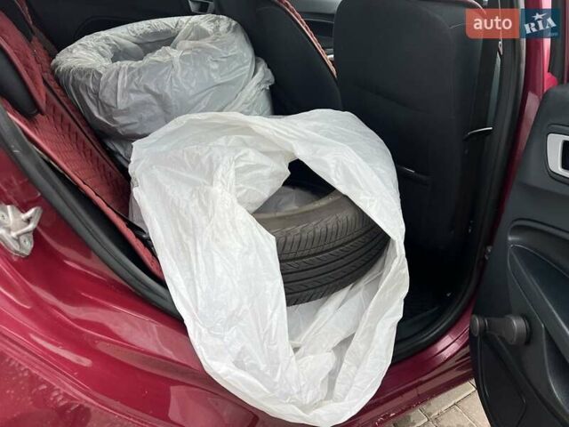 Красный Форд Фиеста, объемом двигателя 1.4 л и пробегом 168 тыс. км за 6700 $, фото 35 на Automoto.ua