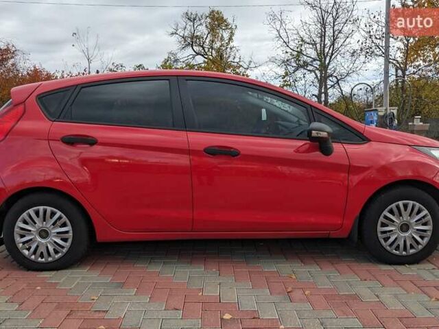 Форд Фиеста 2011 в Белой Церкве на Automoto.ua Красный Форд Фиеста, объемом двигателя 1.2 л и пробегом 239 тыс. км за 5400 $, фото 31 на Automoto.ua