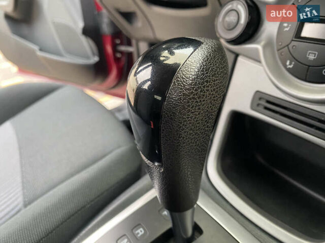 Красный Форд Фиеста, объемом двигателя 1.4 л и пробегом 65 тыс. км за 8300 $, фото 77 на Automoto.ua