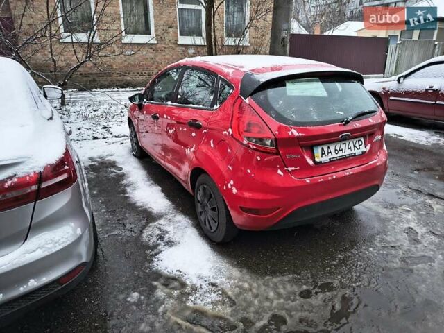 Красный Форд Фиеста, объемом двигателя 1.24 л и пробегом 227 тыс. км за 4450 $, фото 3 на Automoto.ua