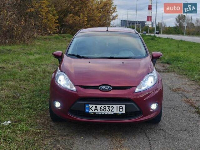Красный Форд Фиеста, объемом двигателя 1.39 л и пробегом 173 тыс. км за 7300 $, фото 1 на Automoto.ua