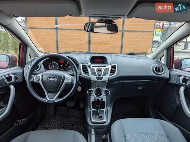 Червоний Форд Фієста, об'ємом двигуна 1.4 л та пробігом 134 тис. км за 5750 $, фото 4 на Automoto.ua