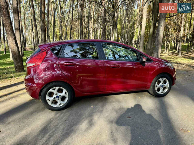 Форд Фиеста 2011 в Киеве на Automoto.ua Красный Форд Фиеста, объемом двигателя 1.4 л и пробегом 157 тыс. км за 6600 $, фото 5 на Automoto.ua