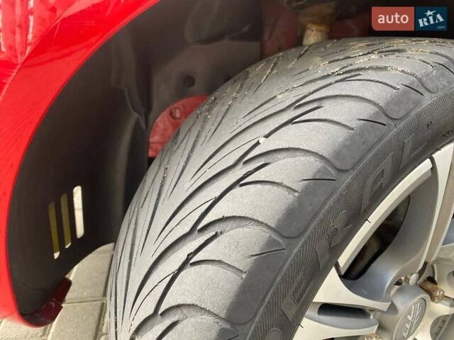 Красный Форд Фиеста, объемом двигателя 1.4 л и пробегом 132 тыс. км за 6830 $, фото 23 на Automoto.ua