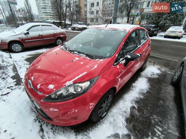 Красный Форд Фиеста, объемом двигателя 1.24 л и пробегом 227 тыс. км за 4450 $, фото 1 на Automoto.ua