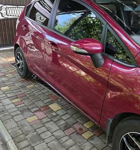 Красный Форд Фиеста, объемом двигателя 1.25 л и пробегом 140 тыс. км за 5800 $, фото 5 на Automoto.ua