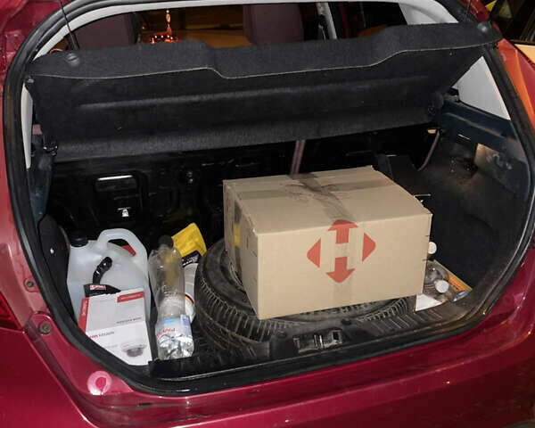 Червоний Форд Фієста, об'ємом двигуна 1.4 л та пробігом 160 тис. км за 5800 $, фото 7 на Automoto.ua