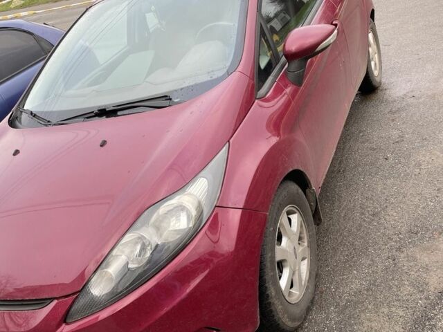 Червоний Форд Фієста, об'ємом двигуна 1.2 л та пробігом 218 тис. км за 6000 $, фото 5 на Automoto.ua