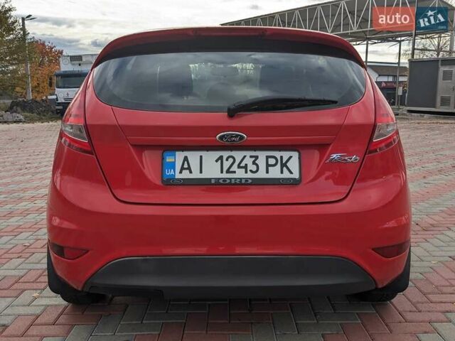 Форд Фиеста 2011 в Белой Церкве на Automoto.ua Красный Форд Фиеста, объемом двигателя 1.2 л и пробегом 239 тыс. км за 5400 $, фото 24 на Automoto.ua