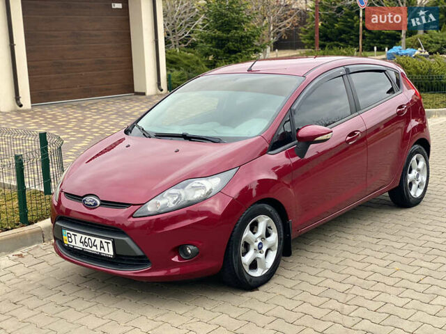 Красный Форд Фиеста, объемом двигателя 1.4 л и пробегом 65 тыс. км за 8300 $, фото 32 на Automoto.ua