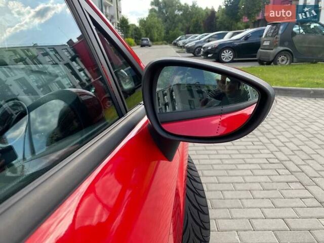 Красный Форд Фиеста, объемом двигателя 1.4 л и пробегом 132 тыс. км за 6830 $, фото 19 на Automoto.ua