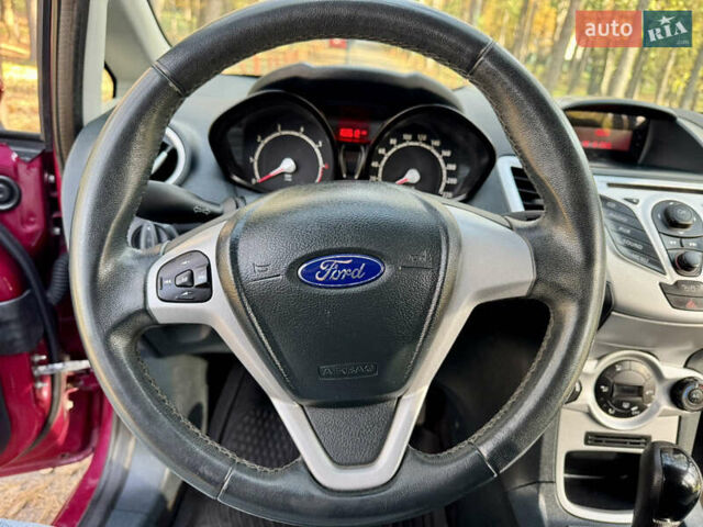 Форд Фиеста 2011 в Киеве на Automoto.ua Красный Форд Фиеста, объемом двигателя 1.4 л и пробегом 157 тыс. км за 6600 $, фото 18 на Automoto.ua