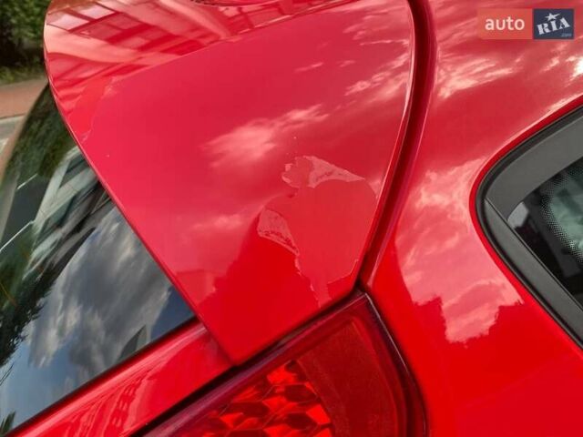 Красный Форд Фиеста, объемом двигателя 1.4 л и пробегом 132 тыс. км за 6830 $, фото 11 на Automoto.ua