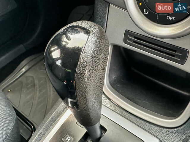 Форд Фиеста 2011 в Одессе на Automoto.ua Красный Форд Фиеста, объемом двигателя 1.4 л и пробегом 65 тыс. км за 7300 $, фото 44 на Automoto.ua