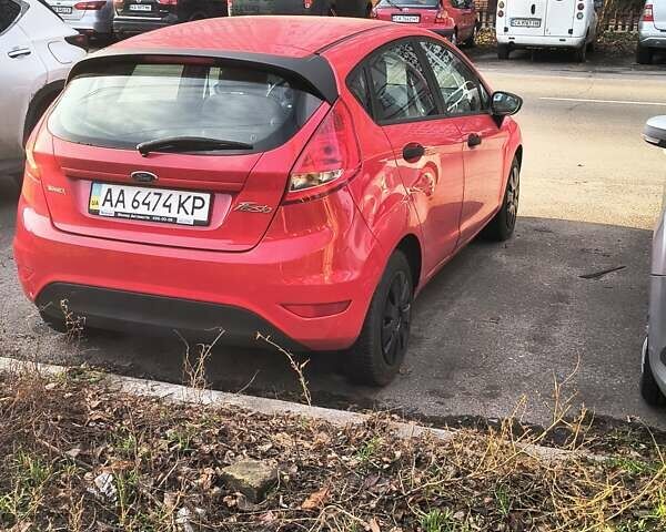 Красный Форд Фиеста, объемом двигателя 1.25 л и пробегом 227 тыс. км за 4750 $, фото 2 на Automoto.ua