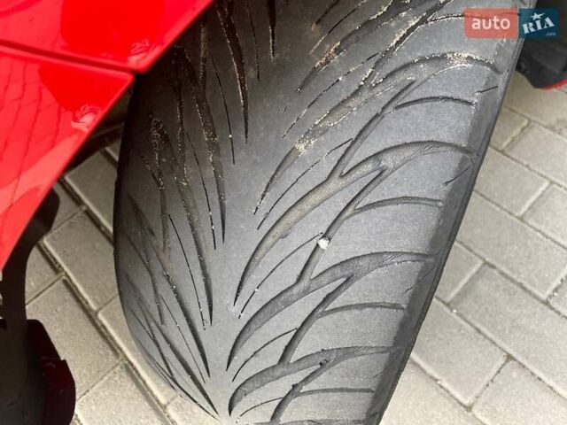 Красный Форд Фиеста, объемом двигателя 1.4 л и пробегом 132 тыс. км за 6830 $, фото 21 на Automoto.ua