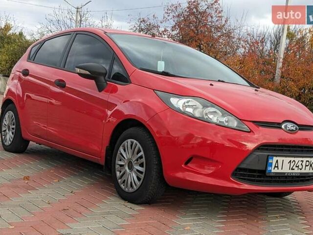 Форд Фиеста 2011 в Белой Церкве на Automoto.ua Красный Форд Фиеста, объемом двигателя 1.2 л и пробегом 239 тыс. км за 5400 $, фото 13 на Automoto.ua