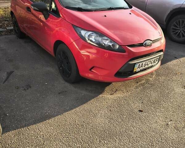 Красный Форд Фиеста, объемом двигателя 1.25 л и пробегом 227 тыс. км за 4750 $, фото 1 на Automoto.ua