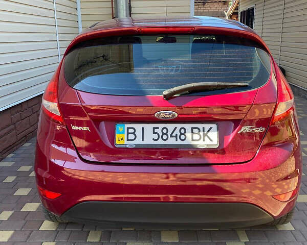 Форд Фиеста 2011 в Кременчуге на Automoto.ua Красный Форд Фиеста, объемом двигателя 1.4 л и пробегом 114 тыс. км за 7800 $, фото 4 на Automoto.ua