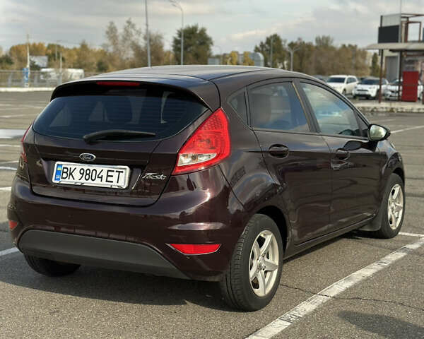 Форд Фієста 2011 у Києві на Automoto.ua Червоний Форд Фієста, об'ємом двигуна 1.24 л та пробігом 170 тис. км за 5500 $, фото 4 на Automoto.ua