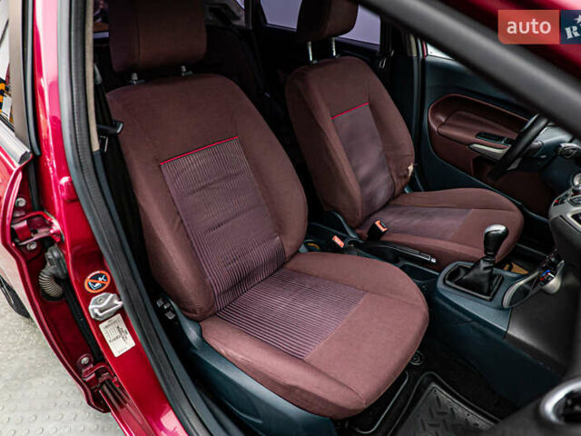 Красный Форд Фиеста, объемом двигателя 1.2 л и пробегом 186 тыс. км за 5664 $, фото 17 на Automoto.ua