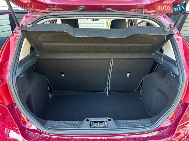 Форд Фиеста 2011 в Кременчуге на Automoto.ua Красный Форд Фиеста, объемом двигателя 1.4 л и пробегом 114 тыс. км за 7800 $, фото 14 на Automoto.ua