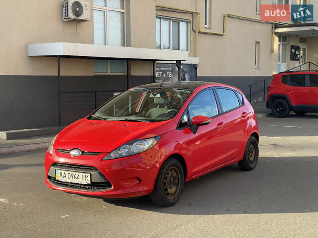Красный Форд Фиеста, объемом двигателя 1.4 л и пробегом 132 тыс. км за 6830 $, фото 37 на Automoto.ua
