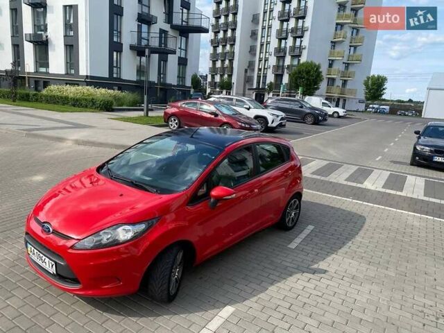 Красный Форд Фиеста, объемом двигателя 1.4 л и пробегом 132 тыс. км за 6830 $, фото 10 на Automoto.ua