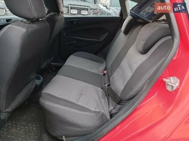 Форд Фієста 2012 у Харкові на Automoto.ua Червоний Форд Фієста, об'ємом двигуна 1.2 л та пробігом 109 тис. км за 5790 $, фото 12 на Automoto.ua