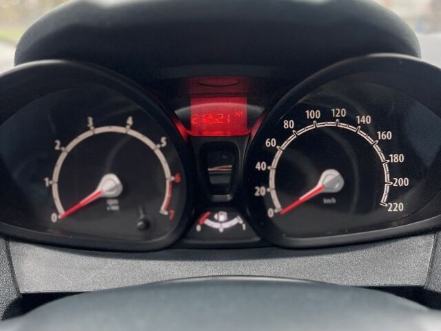 Форд Фиеста 2012 в Лубнах на Automoto.ua Красный Форд Фиеста, объемом двигателя 1.2 л и пробегом 211 тыс. км за 4399 $, фото 21 на Automoto.ua