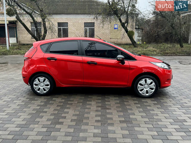 Красный Форд Фиеста, объемом двигателя 1.25 л и пробегом 213 тыс. км за 4850 $, фото 7 на Automoto.ua