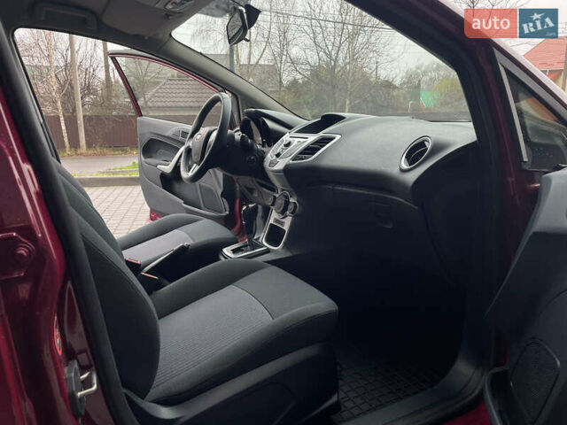 Червоний Форд Фієста, об'ємом двигуна 1.4 л та пробігом 119 тис. км за 7650 $, фото 29 на Automoto.ua