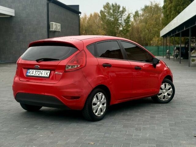Форд Фиеста 2012 в Лубнах на Automoto.ua Красный Форд Фиеста, объемом двигателя 1.2 л и пробегом 211 тыс. км за 4399 $, фото 3 на Automoto.ua