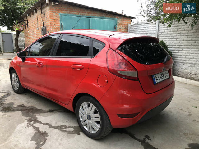 Красный Форд Фиеста, объемом двигателя 1.24 л и пробегом 205 тыс. км за 4500 $, фото 3 на Automoto.ua