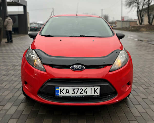 Красный Форд Фиеста, объемом двигателя 1.25 л и пробегом 213 тыс. км за 4850 $, фото 2 на Automoto.ua