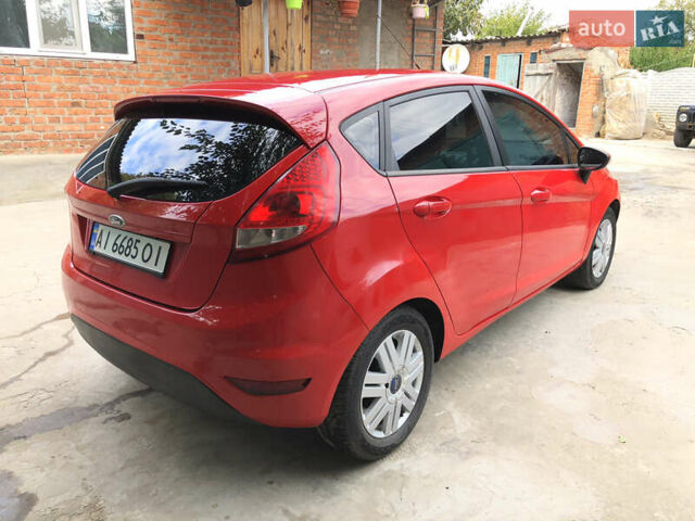 Красный Форд Фиеста, объемом двигателя 1.24 л и пробегом 205 тыс. км за 4500 $, фото 5 на Automoto.ua