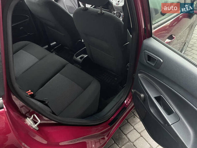 Червоний Форд Фієста, об'ємом двигуна 1.4 л та пробігом 119 тис. км за 7650 $, фото 25 на Automoto.ua