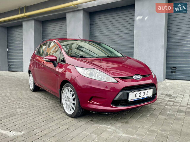 Червоний Форд Фієста, об'ємом двигуна 1.4 л та пробігом 119 тис. км за 7650 $, фото 3 на Automoto.ua