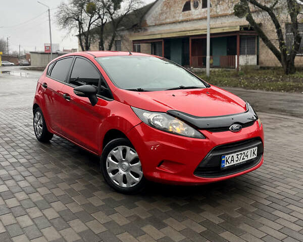 Красный Форд Фиеста, объемом двигателя 1.25 л и пробегом 213 тыс. км за 4850 $, фото 1 на Automoto.ua