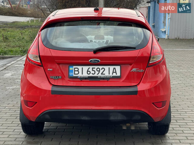 Красный Форд Фиеста, объемом двигателя 1.6 л и пробегом 237 тыс. км за 6500 $, фото 13 на Automoto.ua