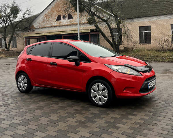 Красный Форд Фиеста, объемом двигателя 1.25 л и пробегом 213 тыс. км за 4850 $, фото 6 на Automoto.ua