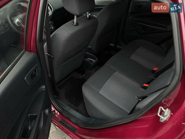 Червоний Форд Фієста, об'ємом двигуна 1.4 л та пробігом 119 тис. км за 7650 $, фото 22 на Automoto.ua