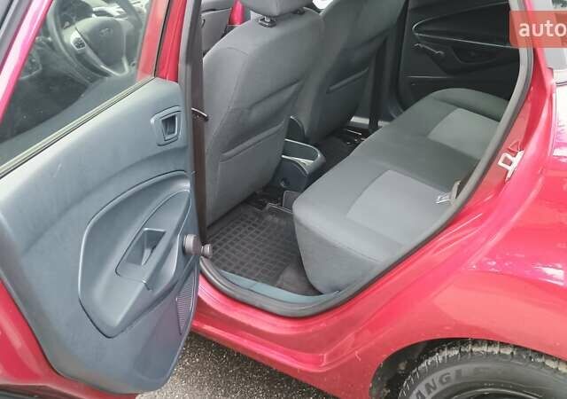 Красный Форд Фиеста, объемом двигателя 1.39 л и пробегом 118 тыс. км за 7000 $, фото 45 на Automoto.ua