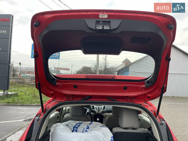 Красный Форд Фиеста, объемом двигателя 1.6 л и пробегом 237 тыс. км за 6500 $, фото 22 на Automoto.ua