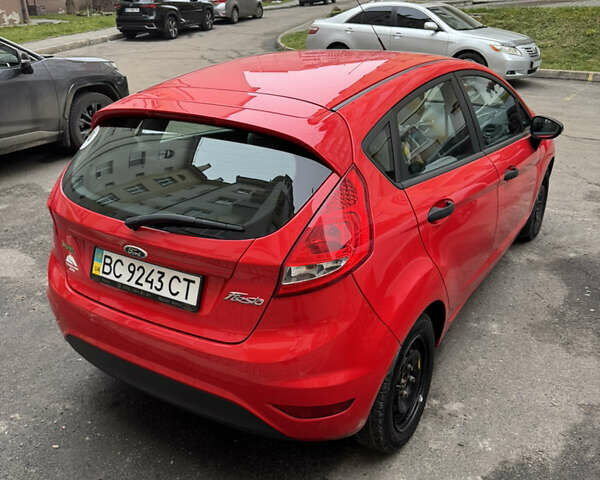 Червоний Форд Фієста, об'ємом двигуна 1.25 л та пробігом 72 тис. км за 6000 $, фото 3 на Automoto.ua