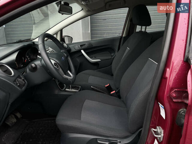 Червоний Форд Фієста, об'ємом двигуна 1.4 л та пробігом 119 тис. км за 7650 $, фото 19 на Automoto.ua